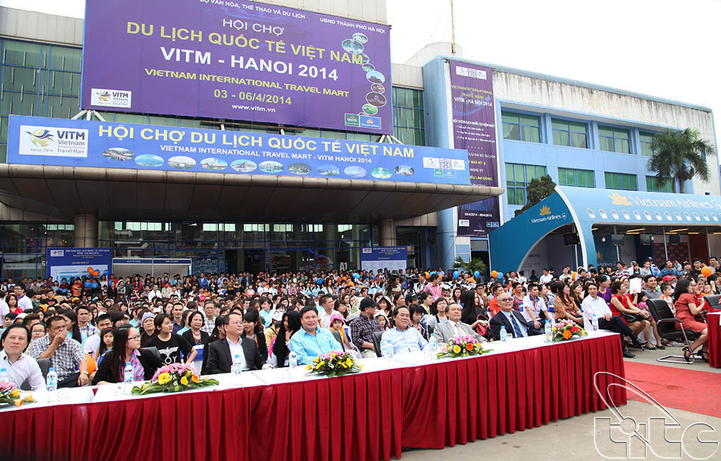 Toàn cảnh lễ bế mạc Hội chợ Du lịch Quốc tế Việt Nam - VITM Hà Nội 2014