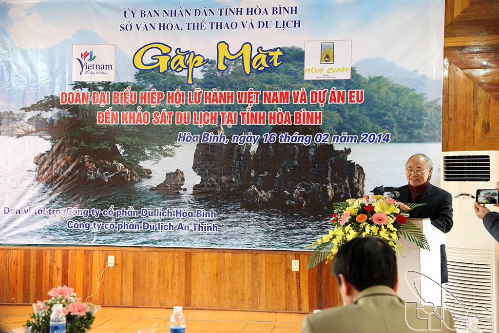Chủ tịch Hiệp hội Lữ hành Việt Nam Vũ Thế Bình phát biểu tại Hòa Bình