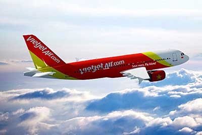 Vietjet Air opens new air route to Singapore 