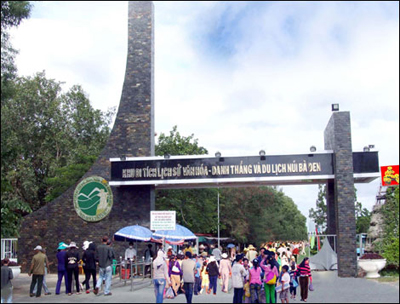 Tây Ninh đón hơn 1 triệu khách tham quan du lịch