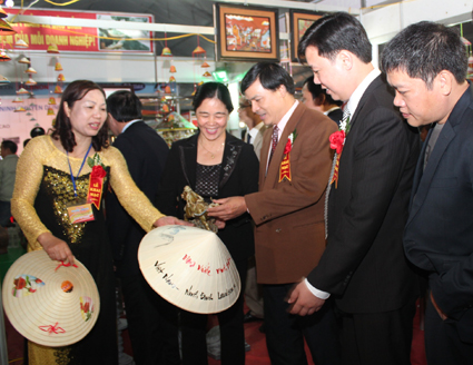 Phát triển các sản phẩm lưu niệm, góp phần quảng bá du lịch Ninh Bình