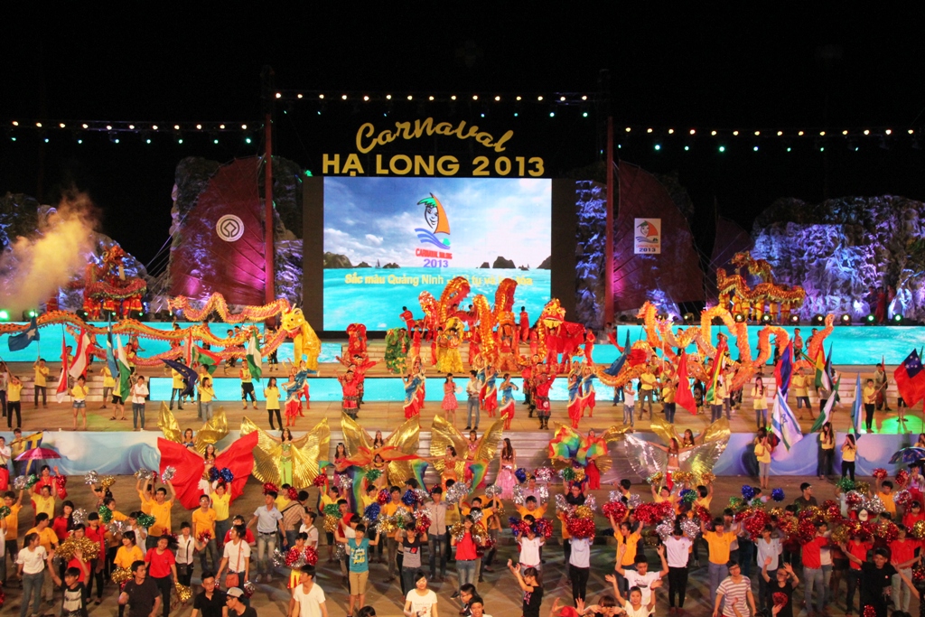 Carnaval Hạ Long 2014 được tổ chức vào tối 30/4