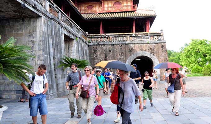 Hơn 2,4 triệu lượt khách du lịch đến Huế