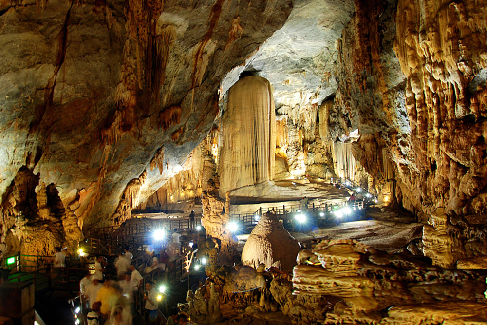 Thien Duong Cave – Phong Nha – Ke Bang National Park (Quang Binh Province) - Photographer: Hoang An