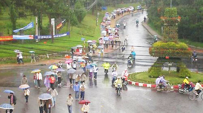 Du lịch mưa phố núi Đà Lạt (Lâm Đồng)