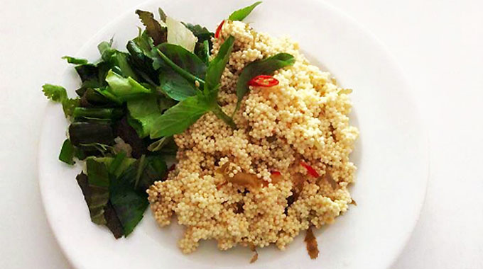 Trứng cá chuồn rán - món ăn dân dã ở Cù Lao Xanh (Bình Định)