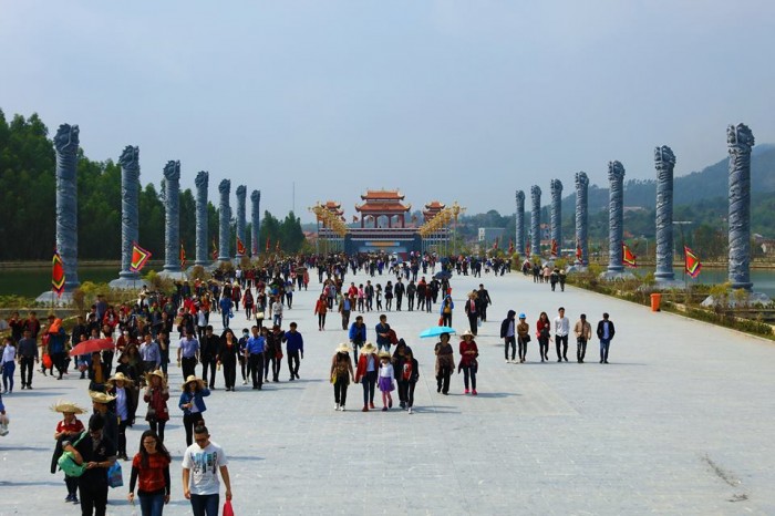 Hơn 60.000 du khách tới Tây Thiên những ngày đầu Xuân Bính Thân 2016