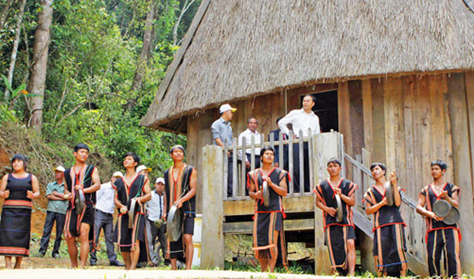 Le marquage culturel de l’ethnie Mo Nâm dans le village Kon Tu Rang