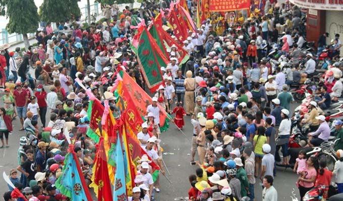 Nghinh Ong festival attracts crowd in Binh Thuan