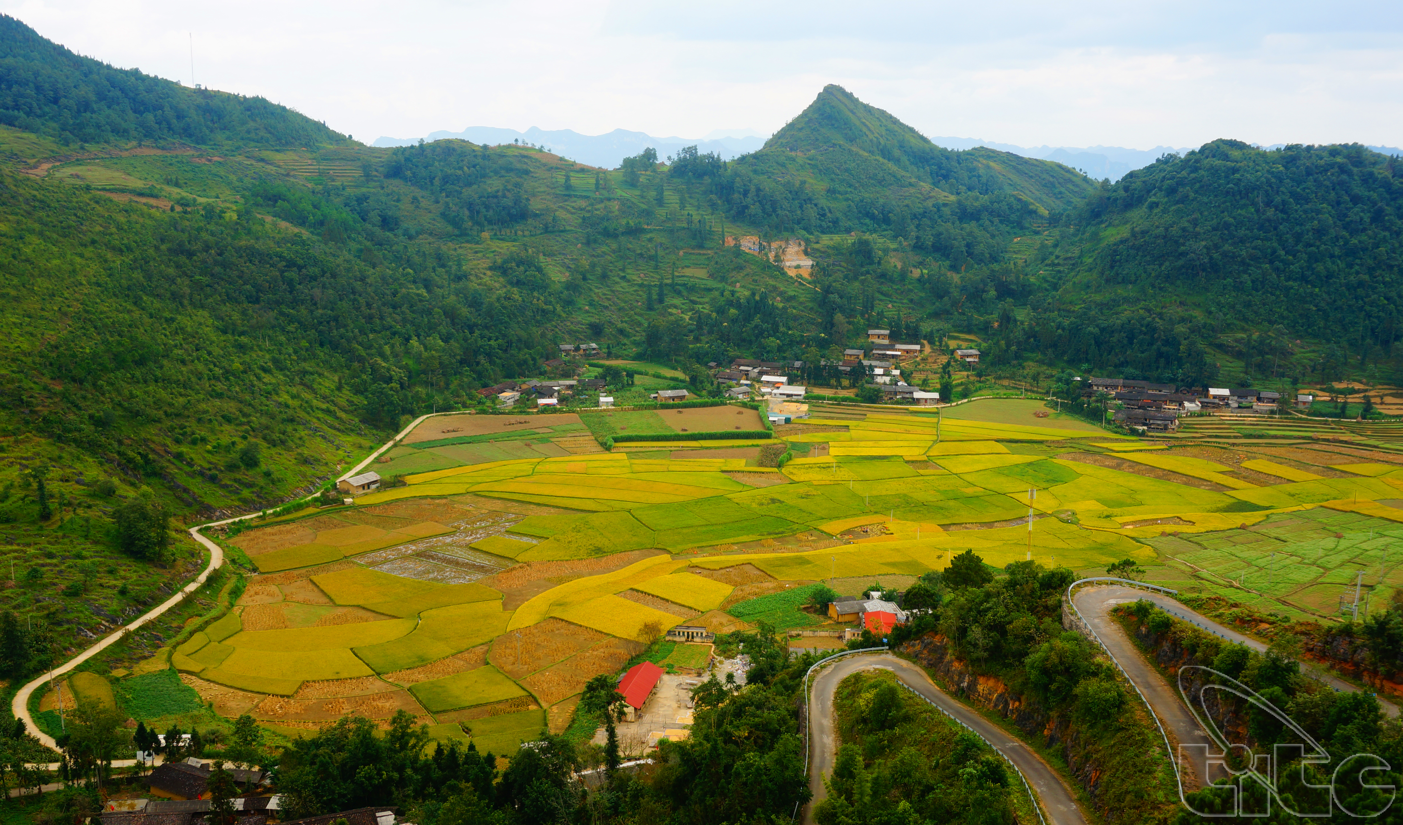 Ha Giang – The land in the North pole of Viet Nam (Photo: HXB)