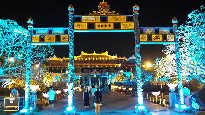 Hue Imperial Citadel officially to open at night from 22 April 2017