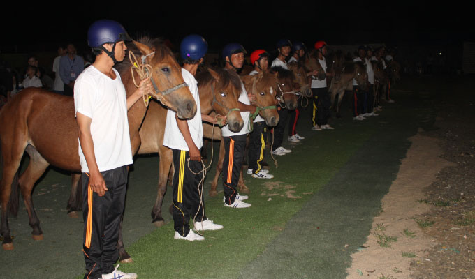 48 kỵ sỹ tham gia giải đua ngựa mở rộng lần đầu tổ chức ở Gia Lai