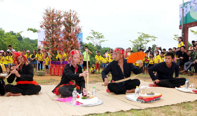 Tái hiện Lễ hội Hết Chá tại Làng văn hóa, du lịch các dân tộc Việt Nam
