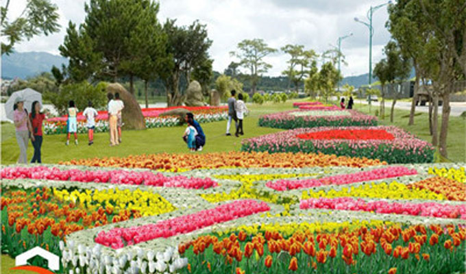 Hồ Xuân Hương biến thành “Không gian hoa” hấp dẫn tại Festival Hoa Đà Lạt 2017