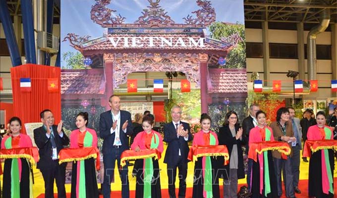 Traditional Vietnamese products introduced in France