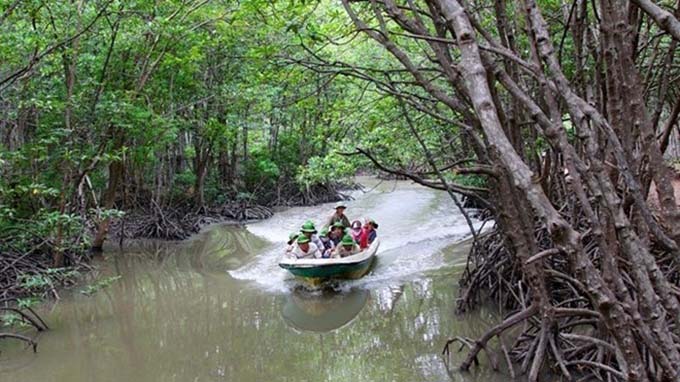 Ho Chi Minh City launches programme on stimulating tourism