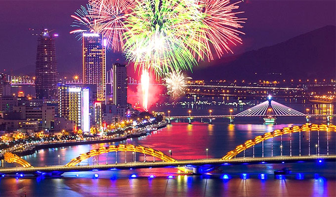 Da Nang resort and hotel launch promotions to celebrate fireworks festival