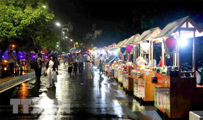 Trinh Cong Son walking street to offer free wifi services