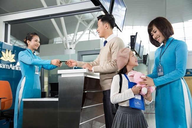Đăng ký tự động trên thiết bị điện tử giảm ùn tắc tại sân bay