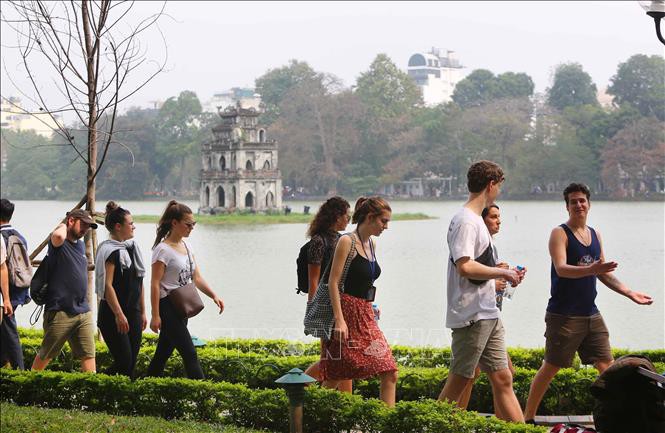 Hơn 2,5 triệu khách du lịch đến Hà Nội trong tháng 11