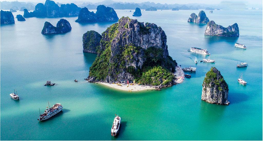 Quảng Ninh: Vịnh Hạ Long được bình chọn vào top 50 kỳ quan du lịch thiên nhiên thế giới