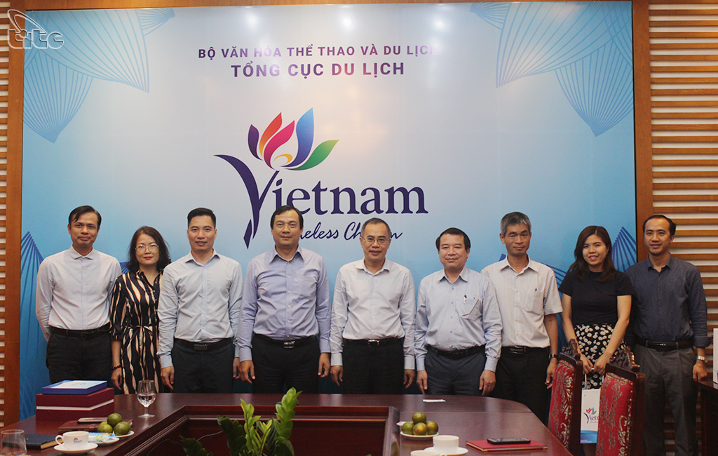 Tổng cục trưởng Nguyễn Trùng Khánh đề nghị Đại sứ Phan Chí Thành hỗ trợ đẩy mạnh quảng bá hình ảnh du lịch Việt Nam tại Thái Lan 