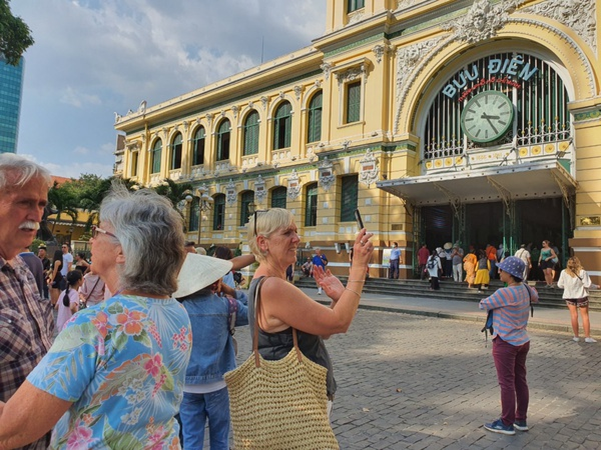 Tourists to Ho Chi Minh City surge in May