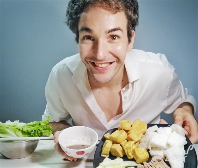 French vlogger aspires to promote Vietnamese cuisine