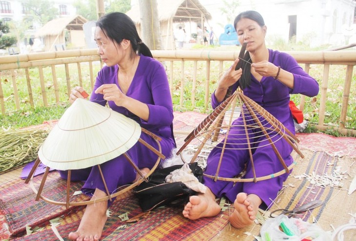 Thua Thien Hue to host international conference on conical hats