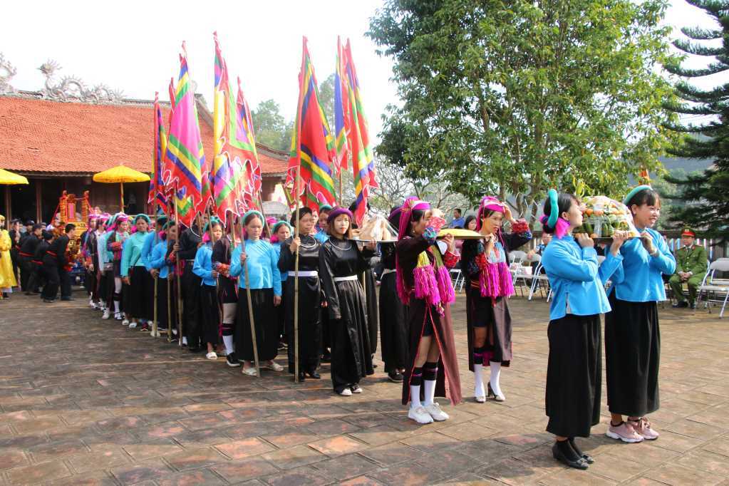 Developing community-based tourism in Binh Lieu (Quang Ninh)