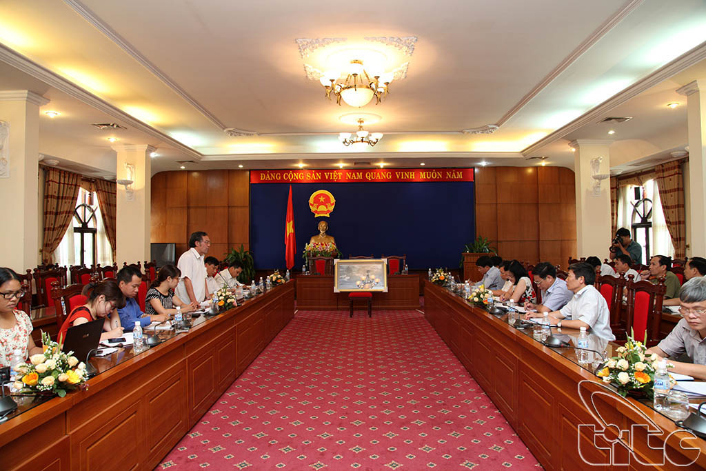 Viet Nam National Administration of Tourism's work trip in Phu Tho and Vinh Phuc provinces 