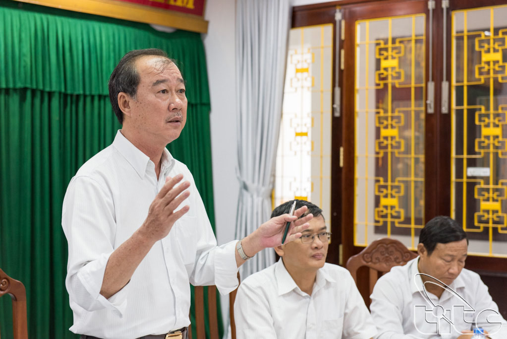 Leader of Department of Culture, Sports and Tourism of An Giang at the meeting