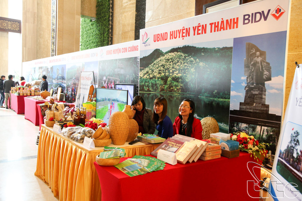 Booths introducing Nghe An tourism