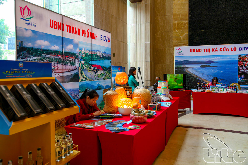 Booths introducing Nghe An tourism