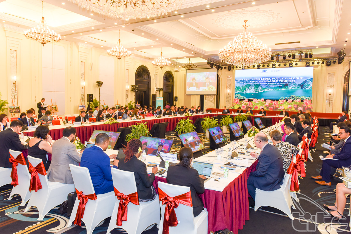 Toàn cảnh cuộc họp Đối thoại chính sách cao cấp APEC về Du lịch bền vững 2017