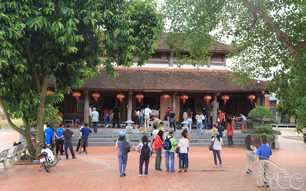 Xa Tac Temple in Mong Cai City, Quang Ninh Province