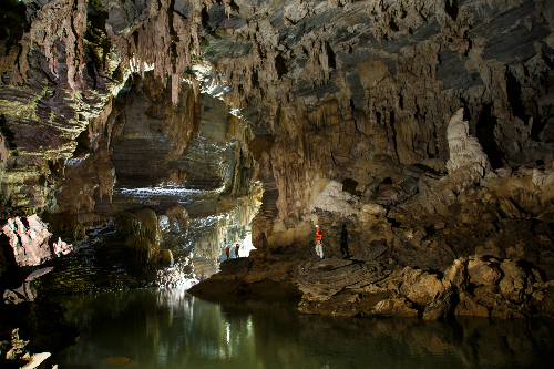 Quang Binh: reconnaissance et mise en œuvre du circuit de découverte du système de grottes Tu Lan