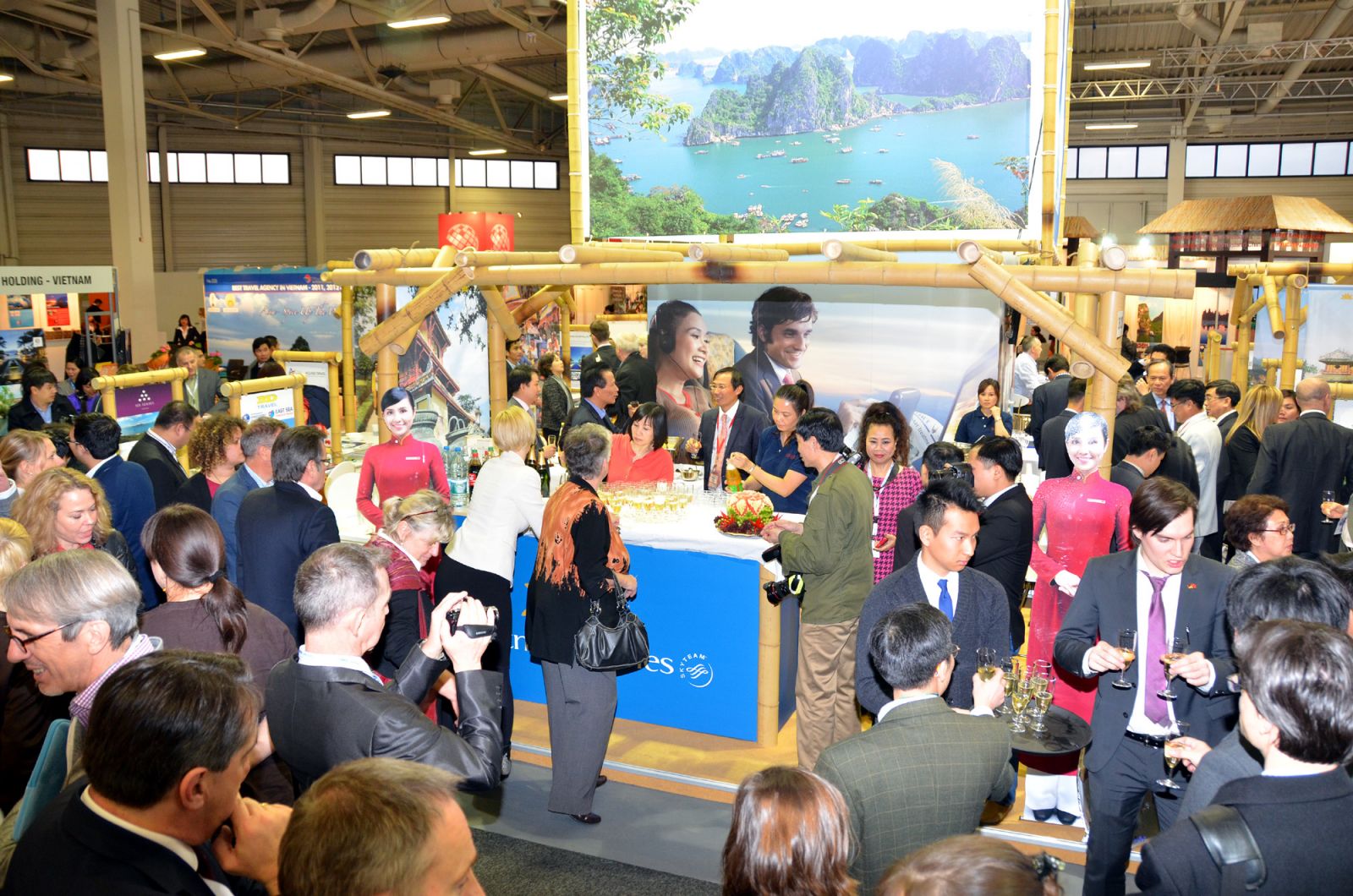 Vietnam Airlines promeut le tourisme vietnamien au Salon ITB de Berlin