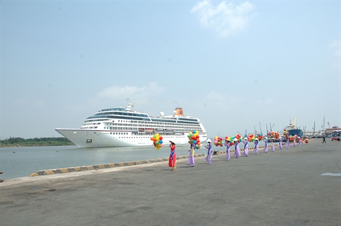 Saigontourist : accueil de 6.000 touristes et des deux navires qui les transportent
