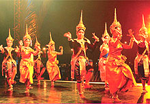 Khmer performers pull out all the stops