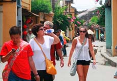 Quang Nam welcomes nearly 3 million tourists 