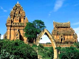 Bình Thuận phát hiện kiến trúc cổ dưới tháp Chăm