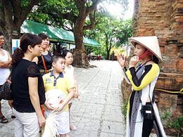 Khánh Hòa đối thoại về du lịch trên sóng phát thanh