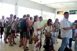 Nga lần đầu tiên mở đường bay tới Vịnh Cam Ranh