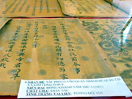 Triển lãm về tài liệu Hán - Nôm, bản gốc và bản số hóa 