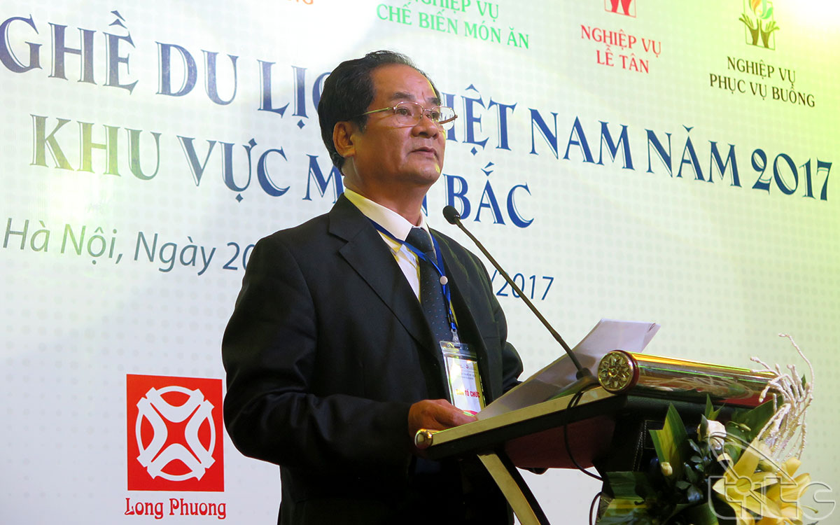  Ông Đào Mạnh Hùng – Chủ tịch Hiệp hội Đào tạo du lịch Việt Nam phát biểu khai mạc