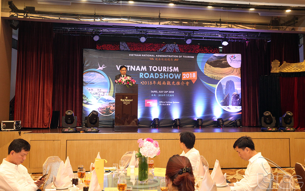 Leader of Quang Ninh’s Tourism Department spoke at the reception party in Taipei City